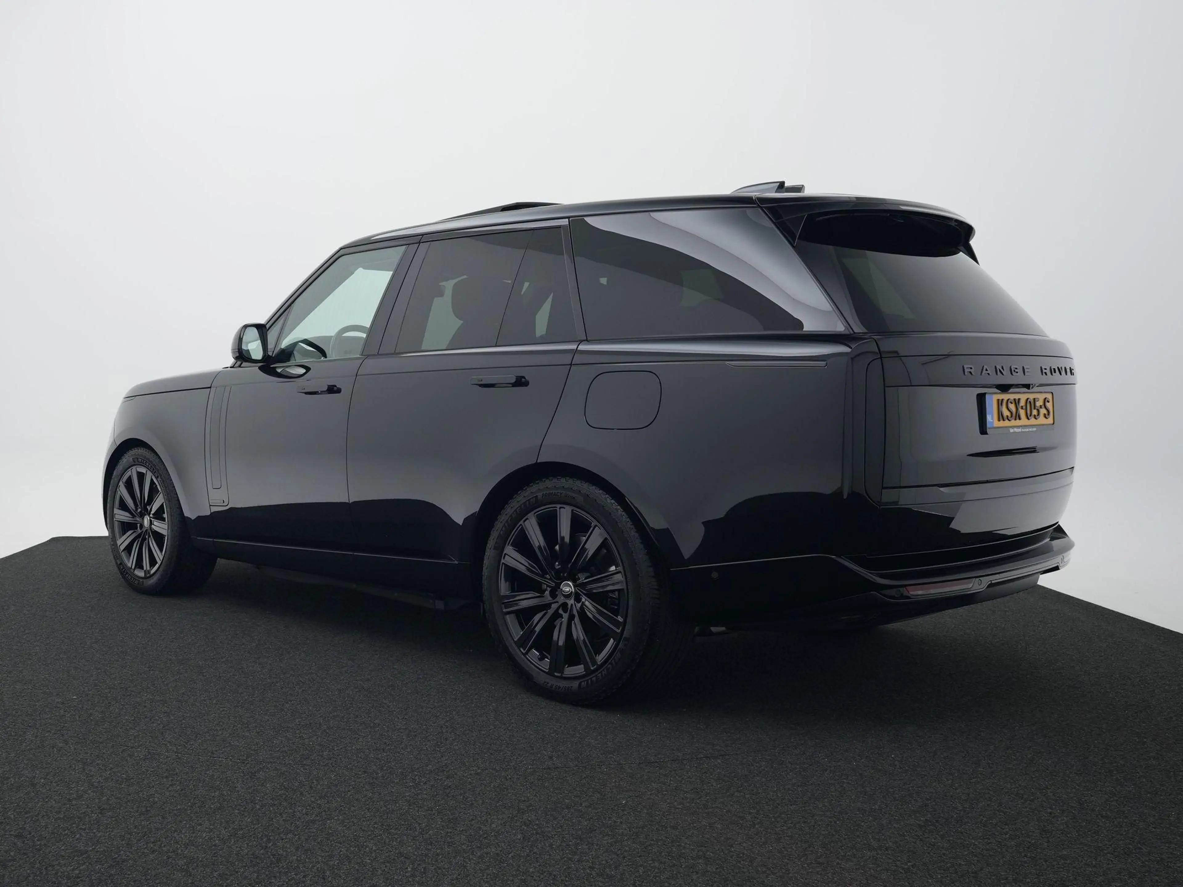 Land Rover Range Rover 3.0 P550e Autobiography PHEV — photo 3