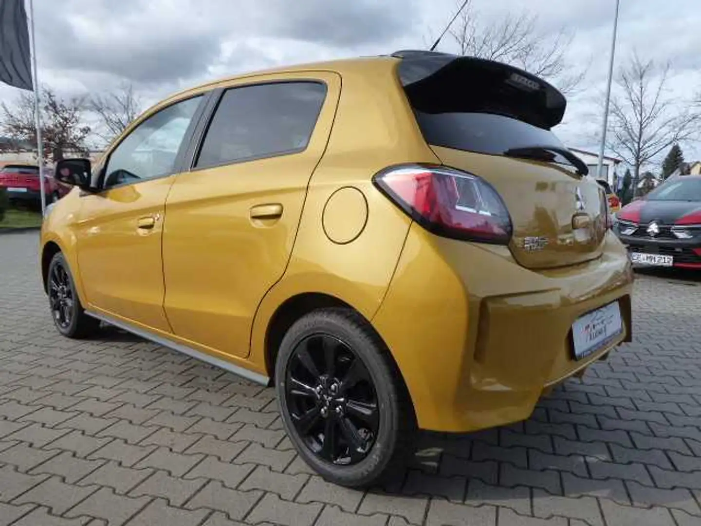 Mitsubishi Space Star Select+ Black1.2 MIVEC ClearTec Gelb - 2