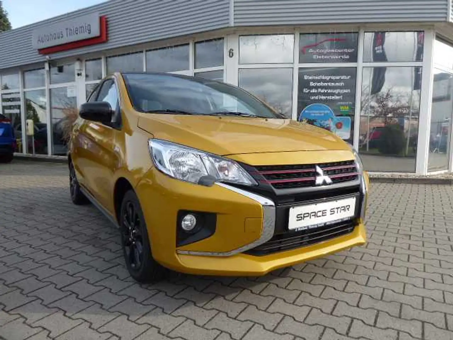 Mitsubishi Space Star Select+ Black1.2 MIVEC ClearTec Yellow - 1
