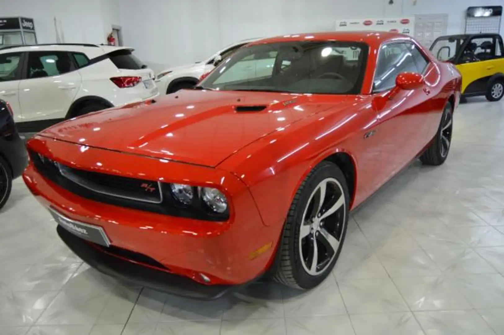 Dodge Challenger R/T Rosso - 1