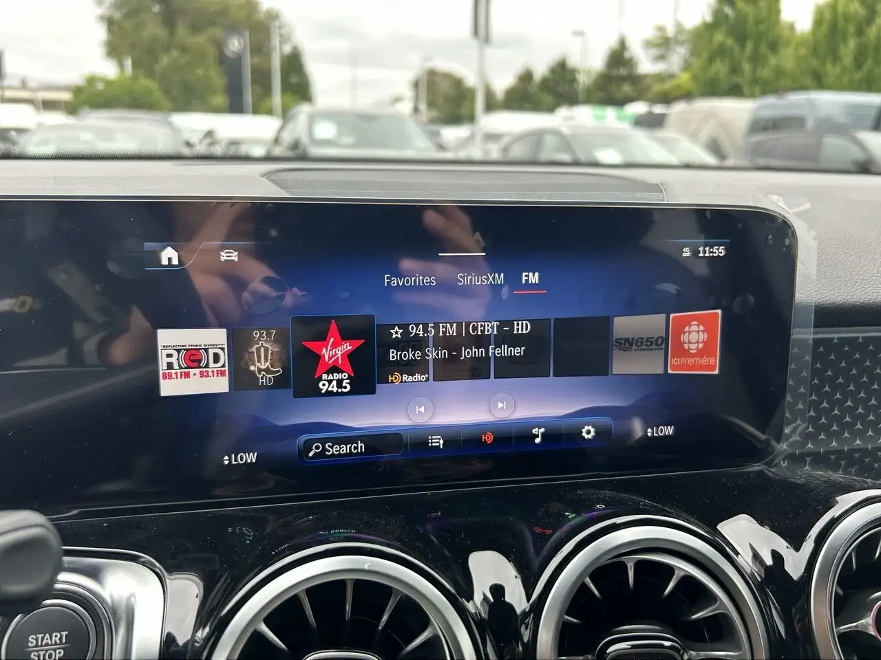 Mercedes-Benz EQB снимка Mercedes-Benz EQB