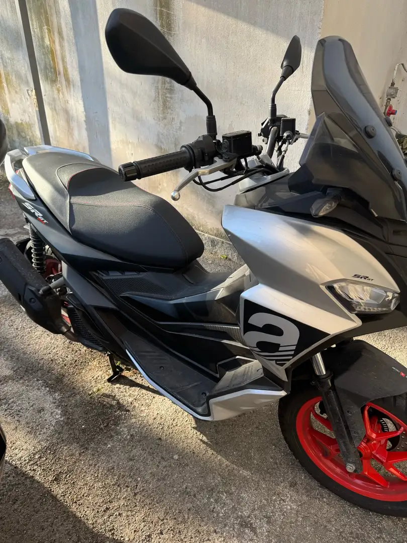 Aprilia SR 125 - 1