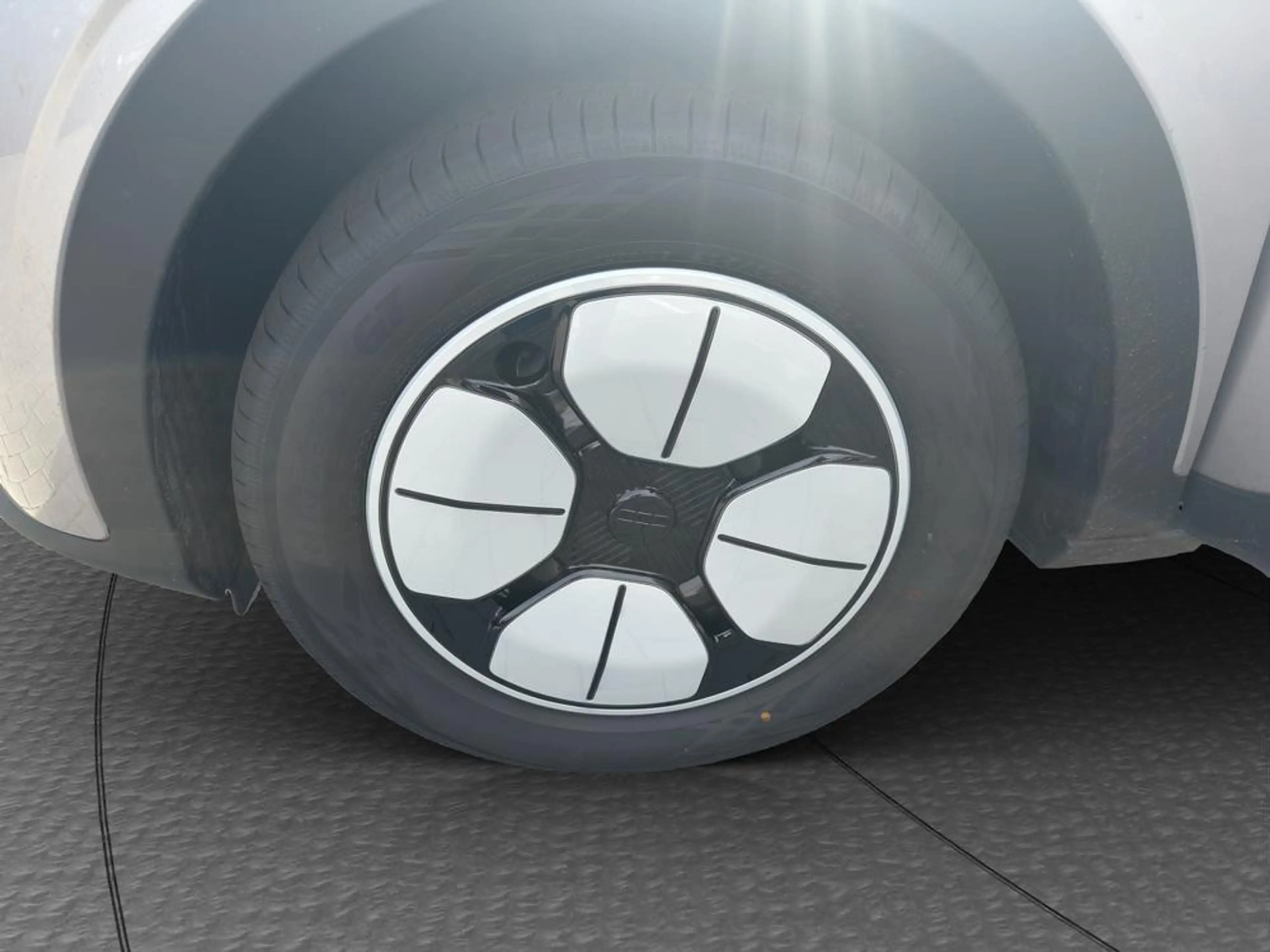 Geely — photo 10