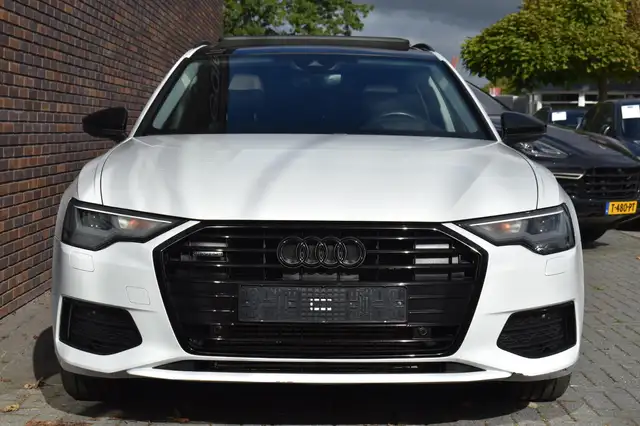 Audi A6 view 8