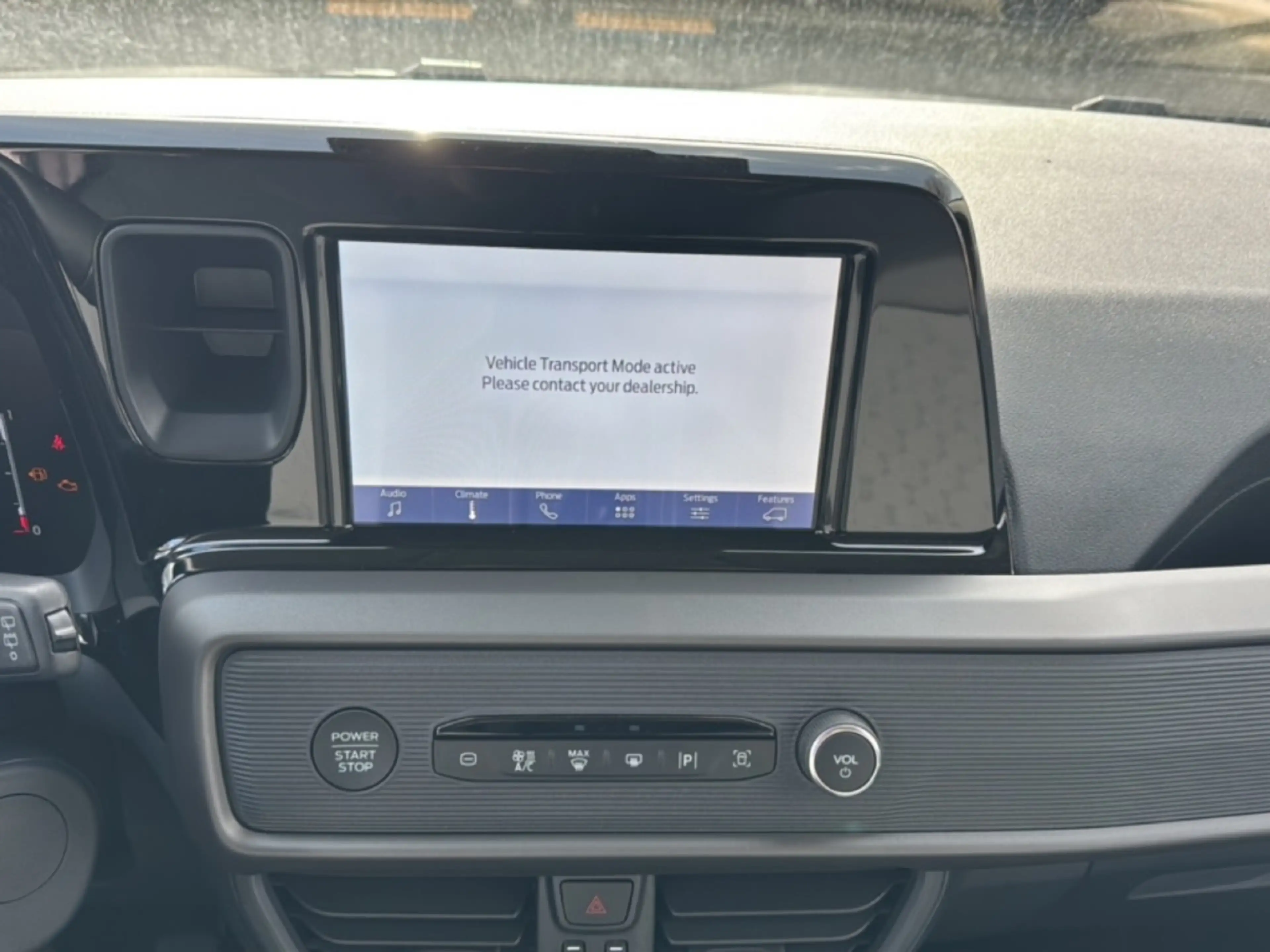 Ford Tourneo Courier TITANIUM NAVI / AHK / WINTER PAKET / FAHRERASSISTE — photo 15