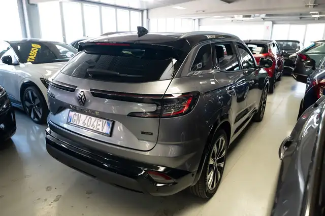 Renault Austral view 9