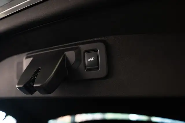 Renault Austral view 12