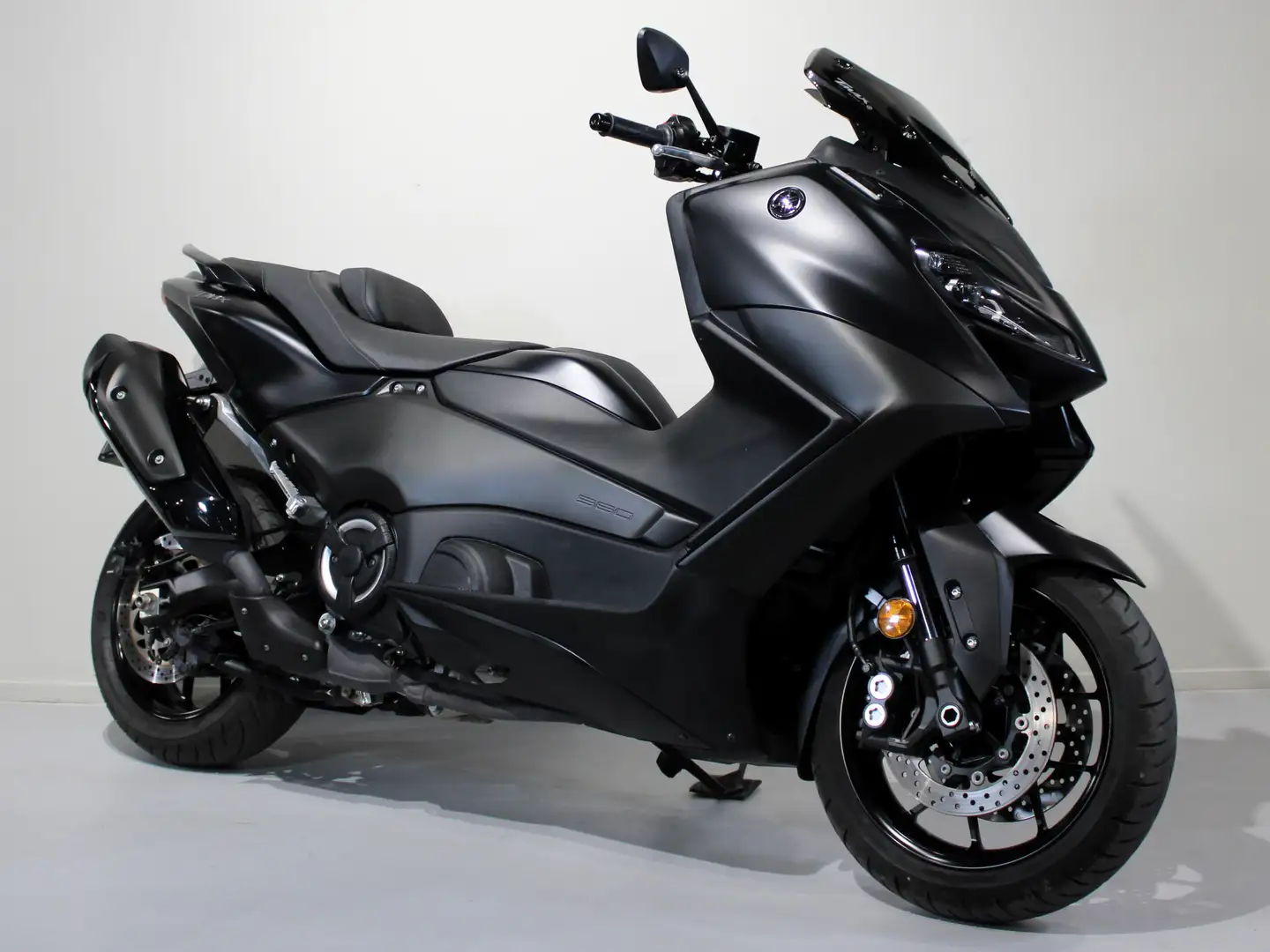 Yamaha TMAX 560 - 2