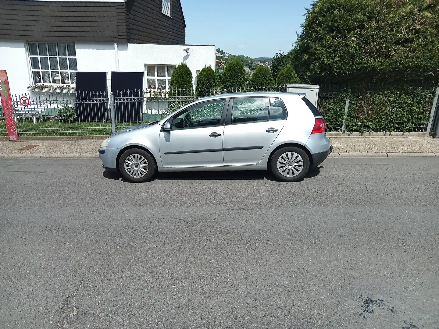 Volkswagen Golf 1.6 Comfortline Silber - 2
