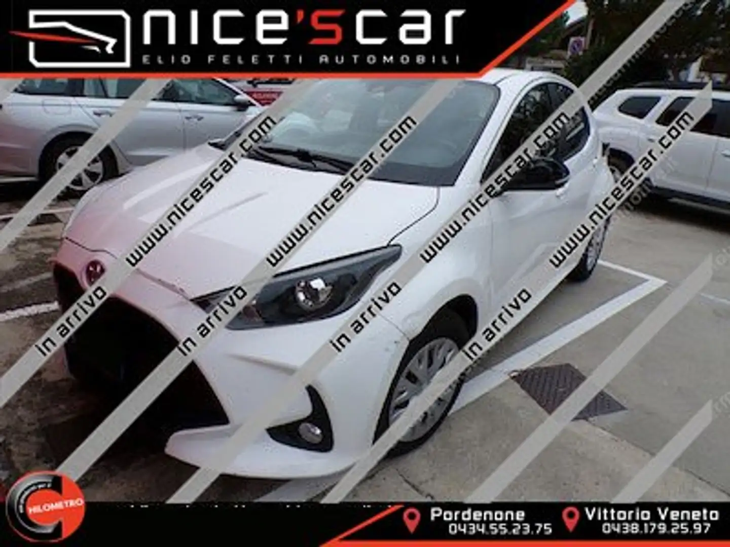 Toyota Yaris Yaris 1.5 Hybrid 5 porte Active Weiß - 1