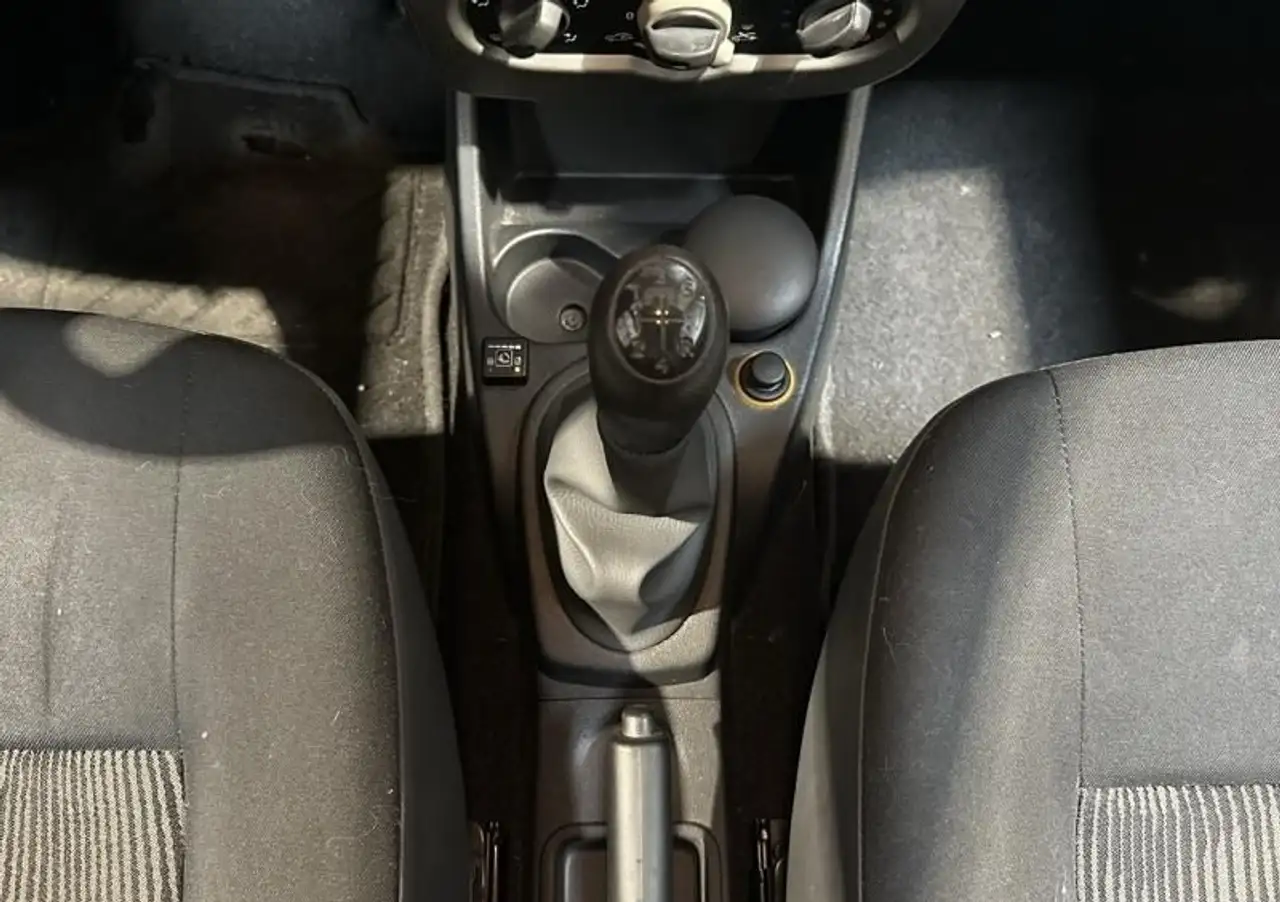 Dacia Sandero Sandero — photo 16