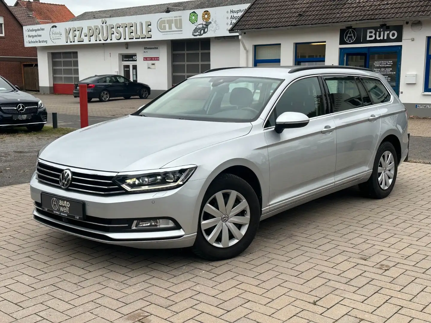Volkswagen Passat Variant Passat Var., 1.6 TDI, DSG, AHK, ACC, 360°, LED Argent - 1
