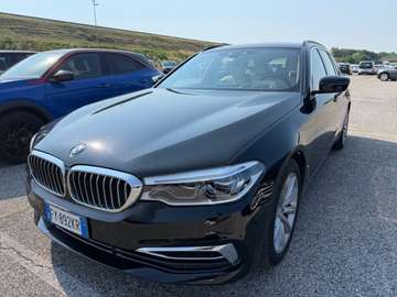 d xDrive Touring Luxury