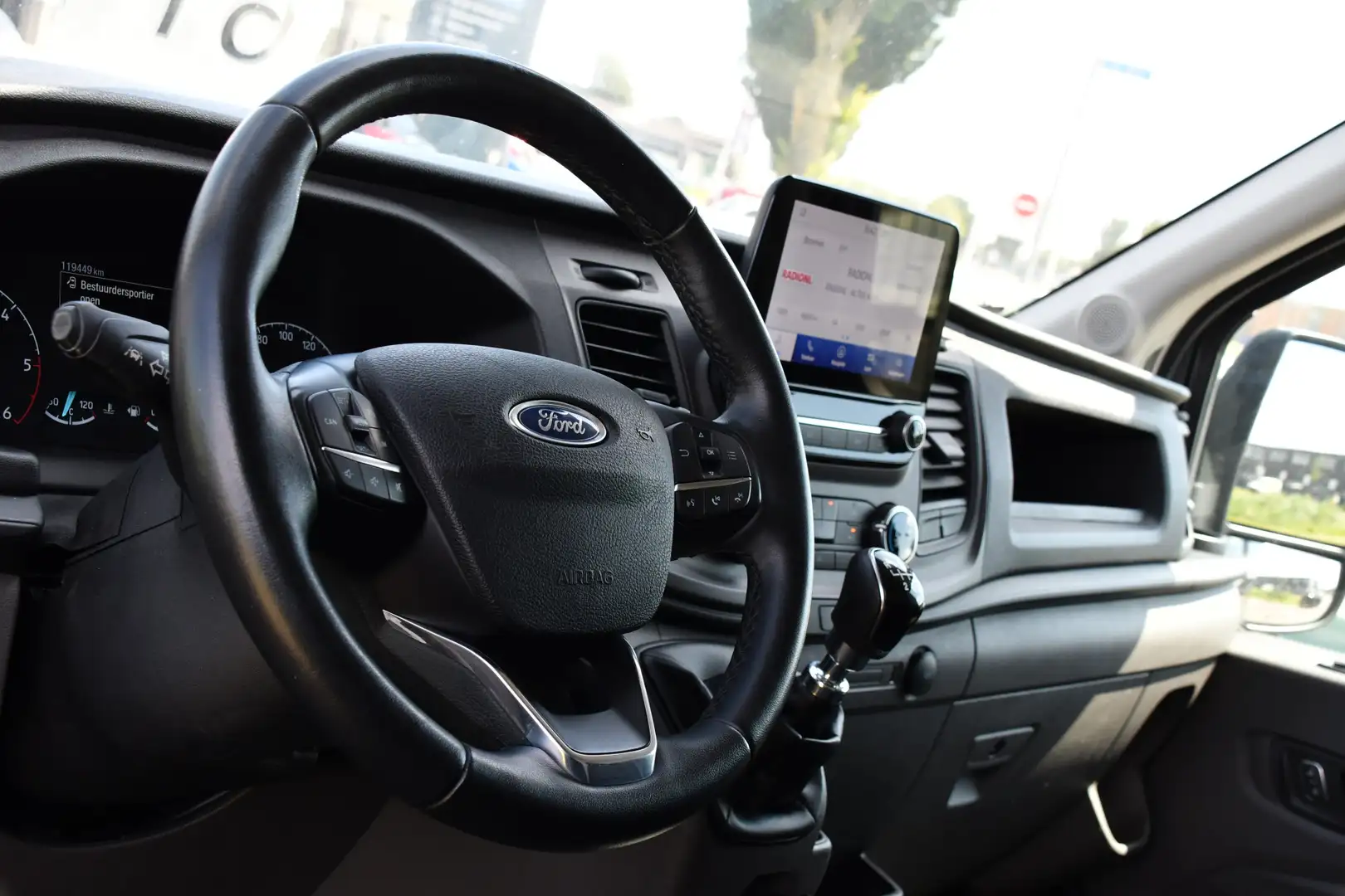 Ford Transit 2.0 TDCI L2H2 Raptor Edition Camera, Cruise, Carpl Grijs - 2