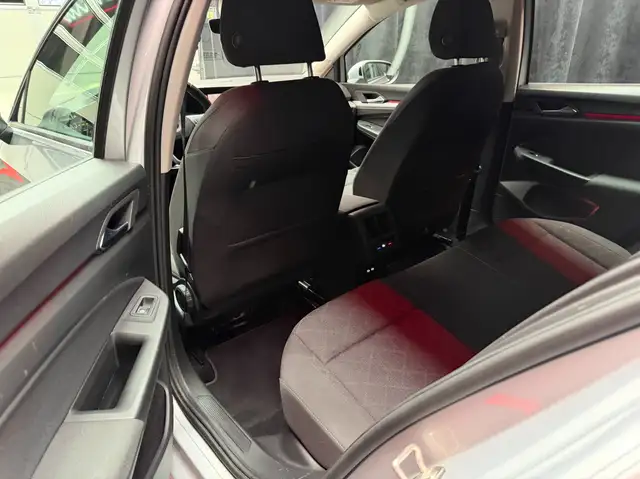 Volkswagen Golf view 24