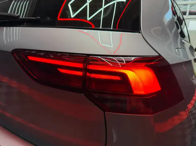 Volkswagen Golf view 26