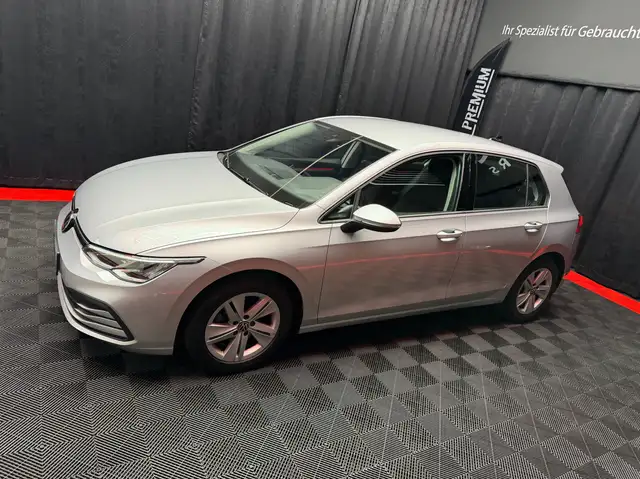 Volkswagen Golf view 9