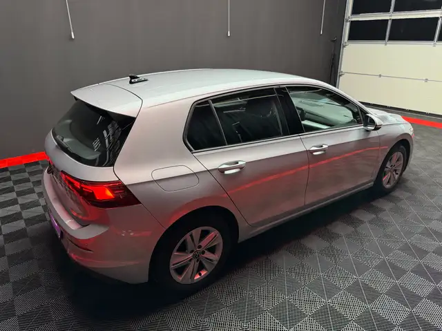Volkswagen Golf view 17