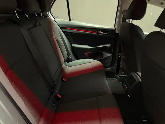 Volkswagen Golf view 28