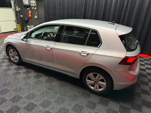 Volkswagen Golf view 11