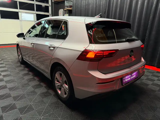 Volkswagen Golf view 13
