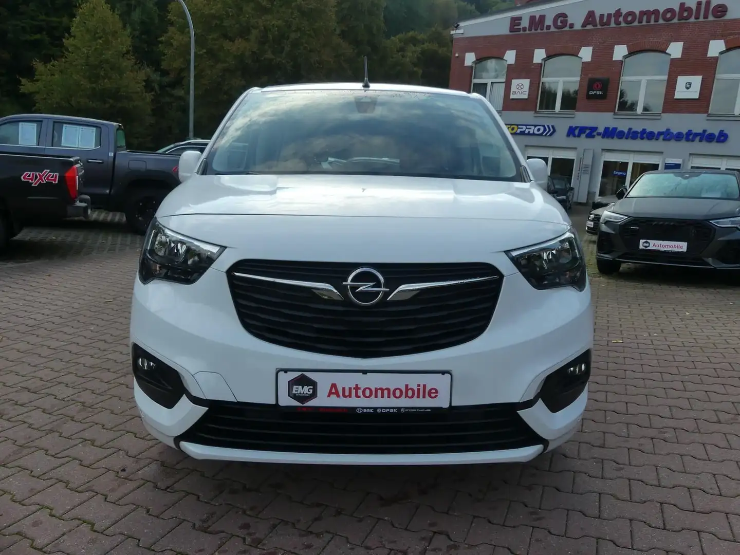 Opel Combo Life Combo*SHZ*PDC*Kamera*HuD*NAVI*AHK Blanc - 2