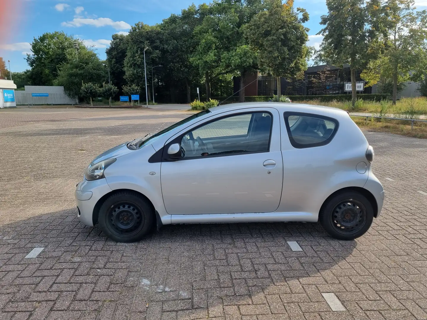 Toyota Aygo Aygo 1.0-12V Access Zilver - 2