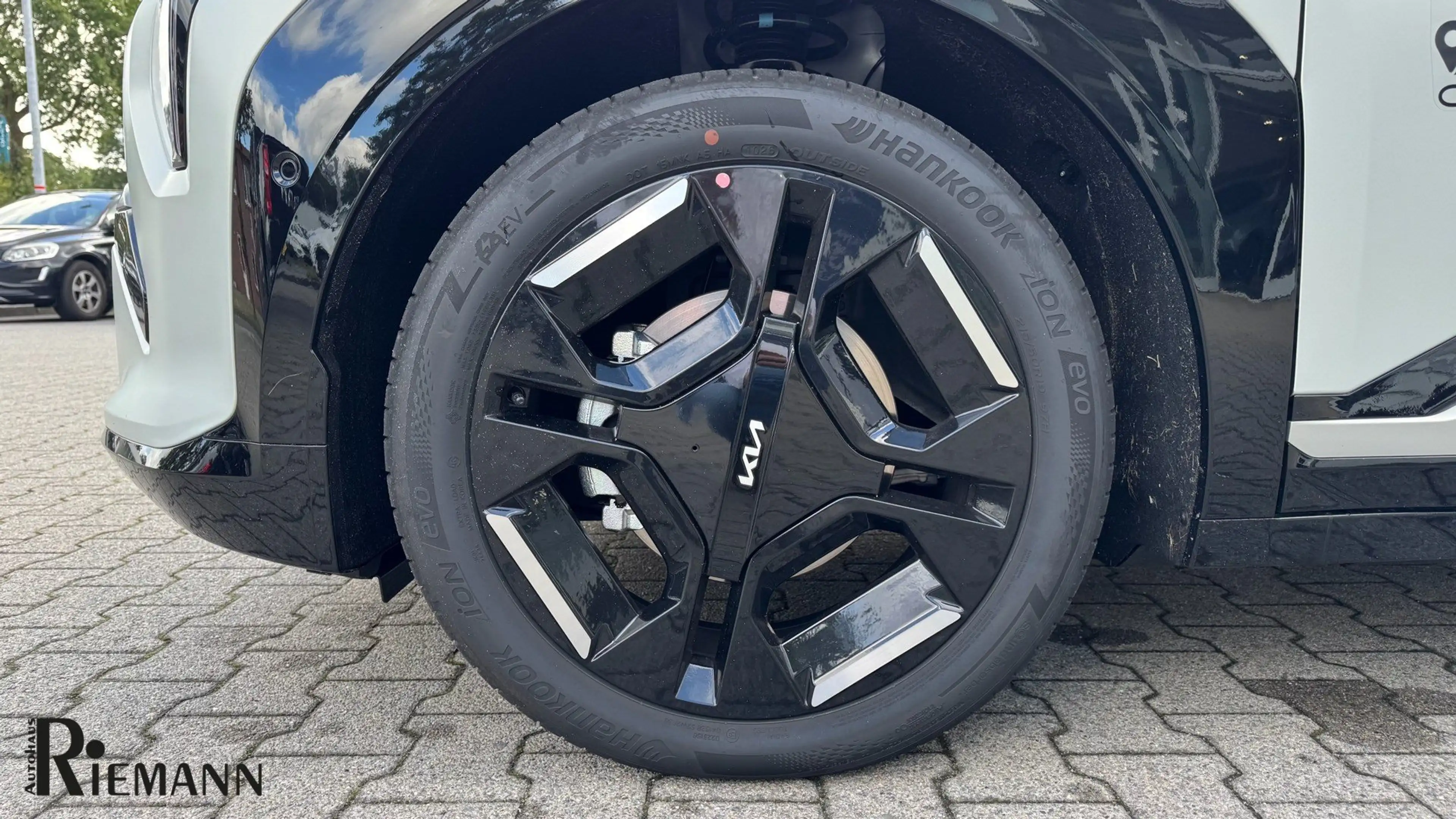 Kia EV3 81,4-kWh GT-Line + Komfort-Paket MJ26 — photo 9