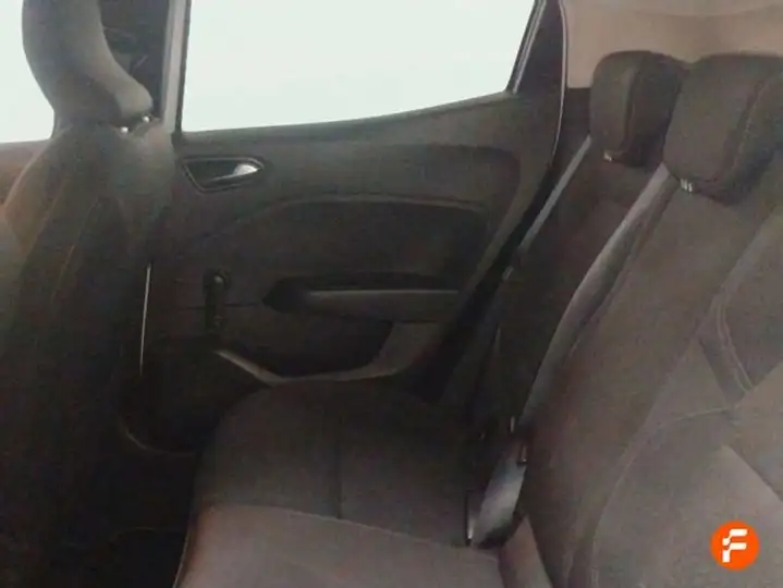 Renault Clio 2023, foto 11