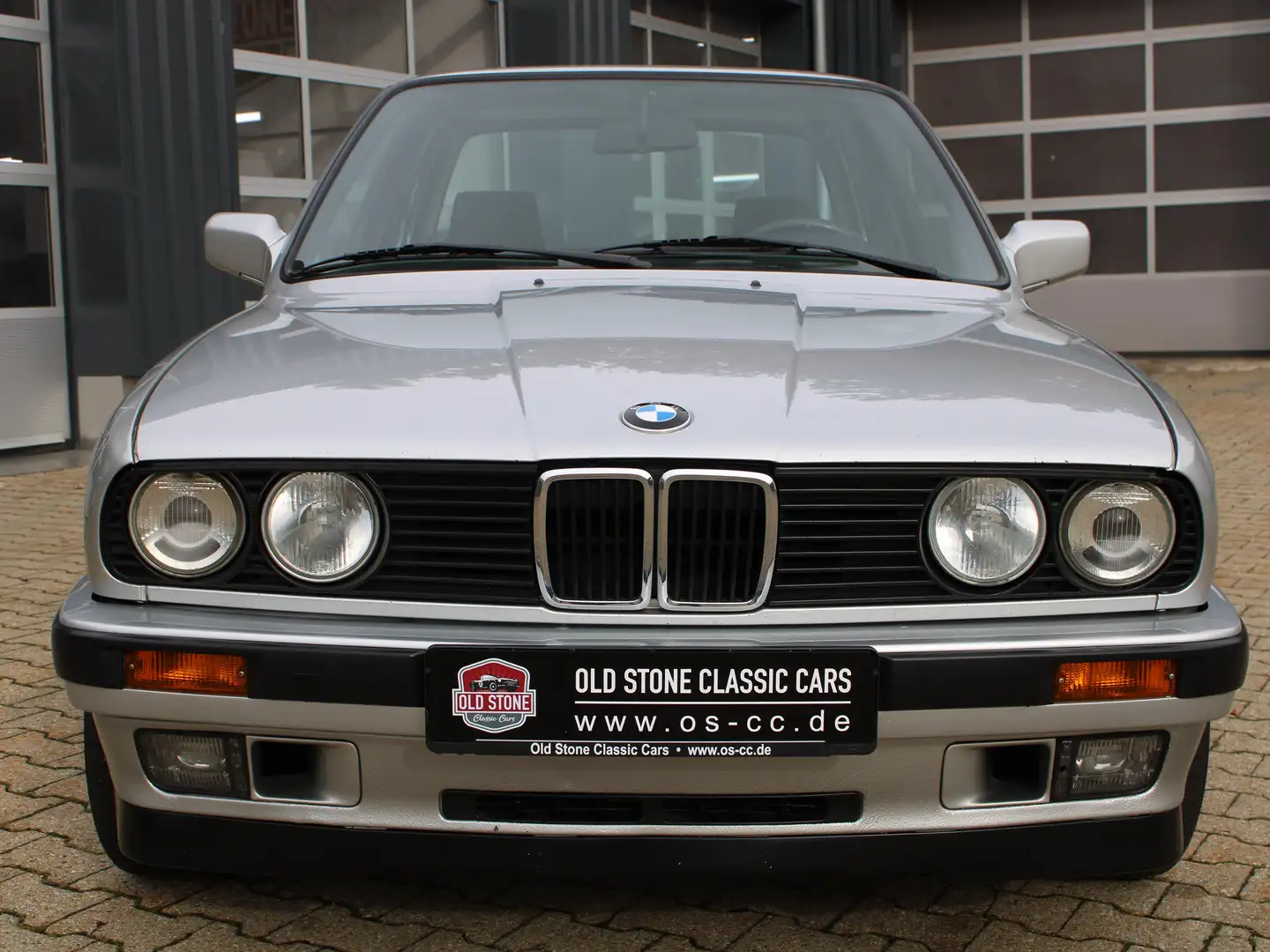 BMW 325 325ix *seltener Schalter / schöner Zustand* Argent - 2