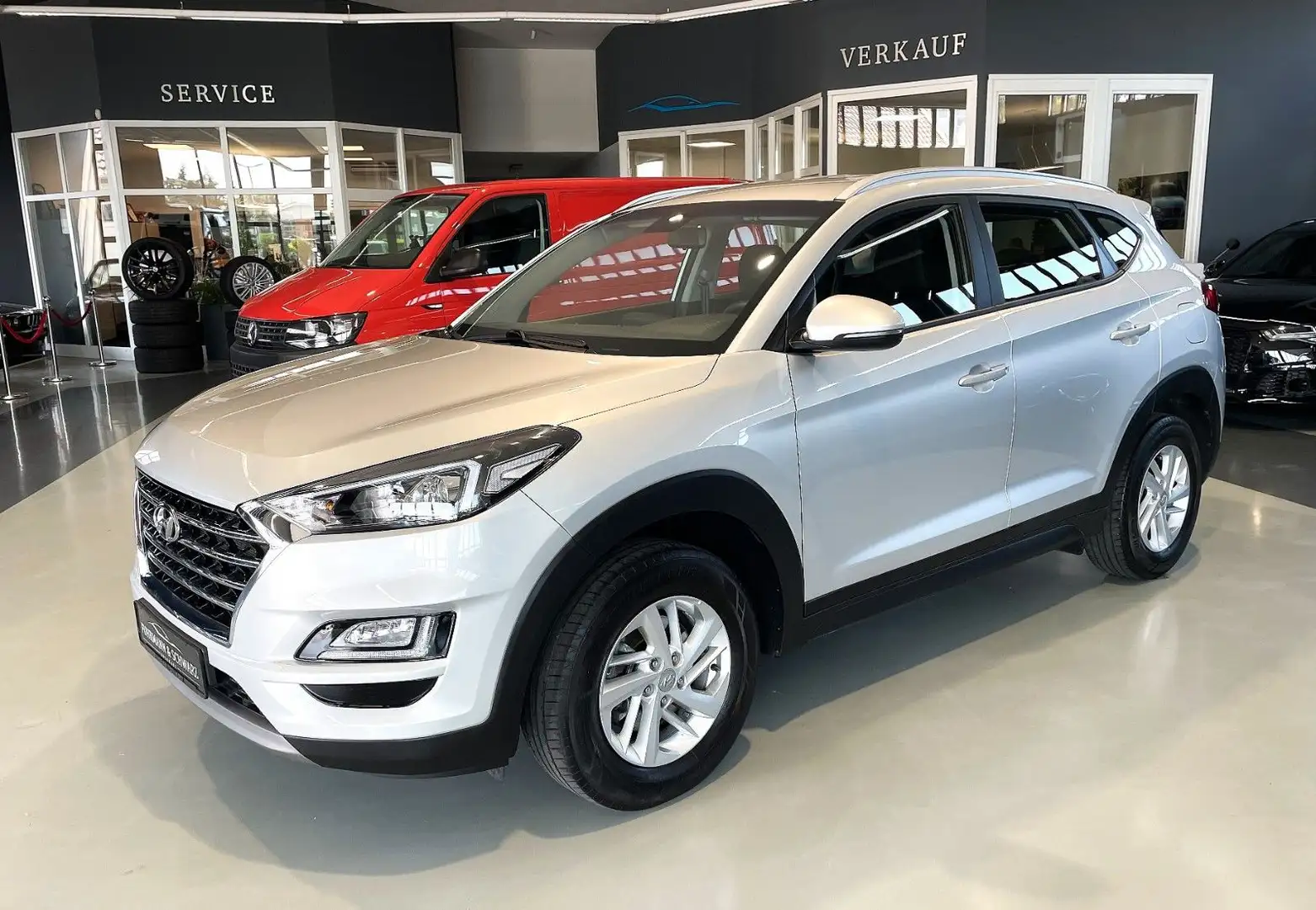 Hyundai TUCSON Trend NAVI+AHK+Rfkam+ Argent - 1