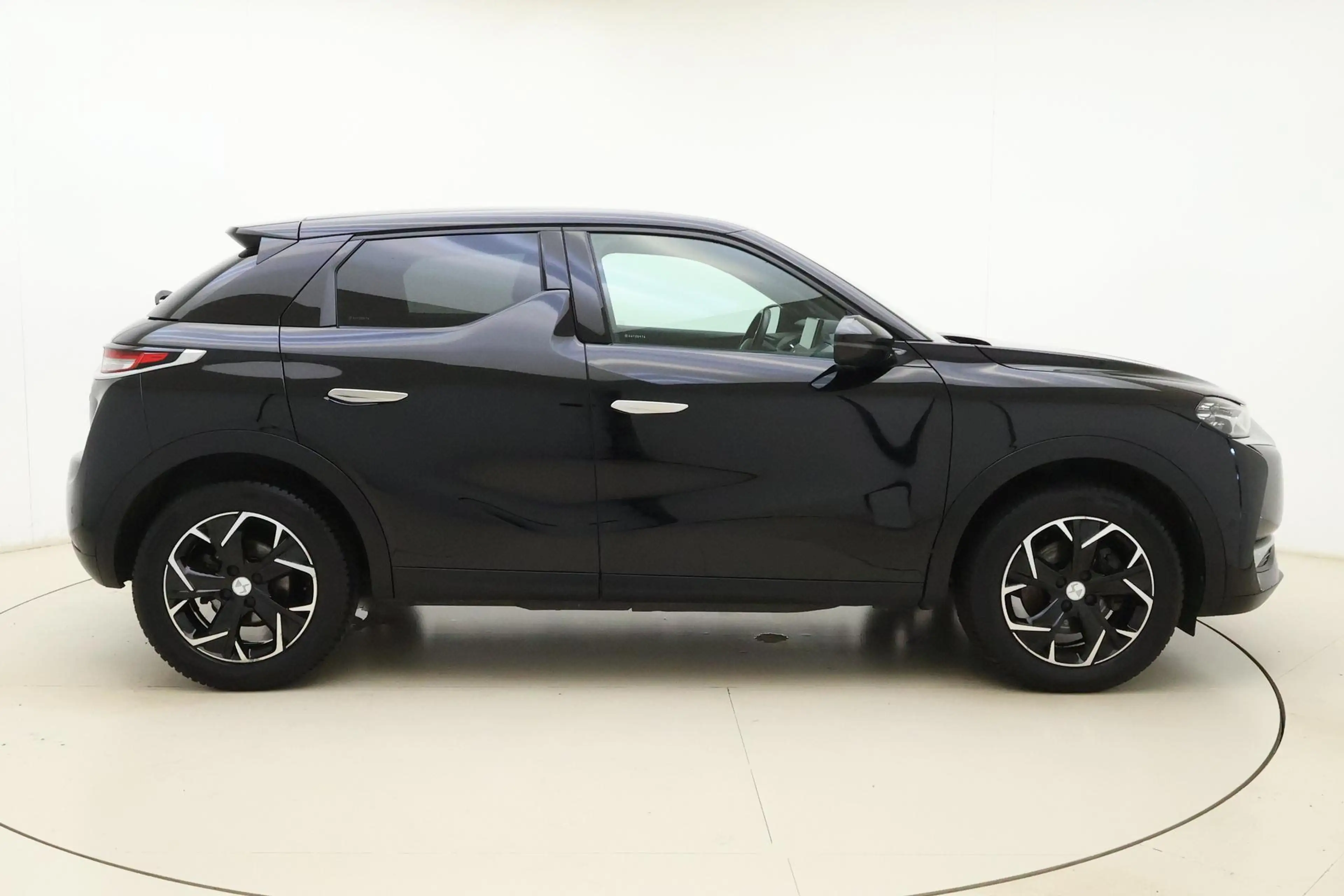 DS Automobiles DS 3 Crossback E-Tense Performance Line+ 50 kWh SOH:81% | Navigat — photo 9