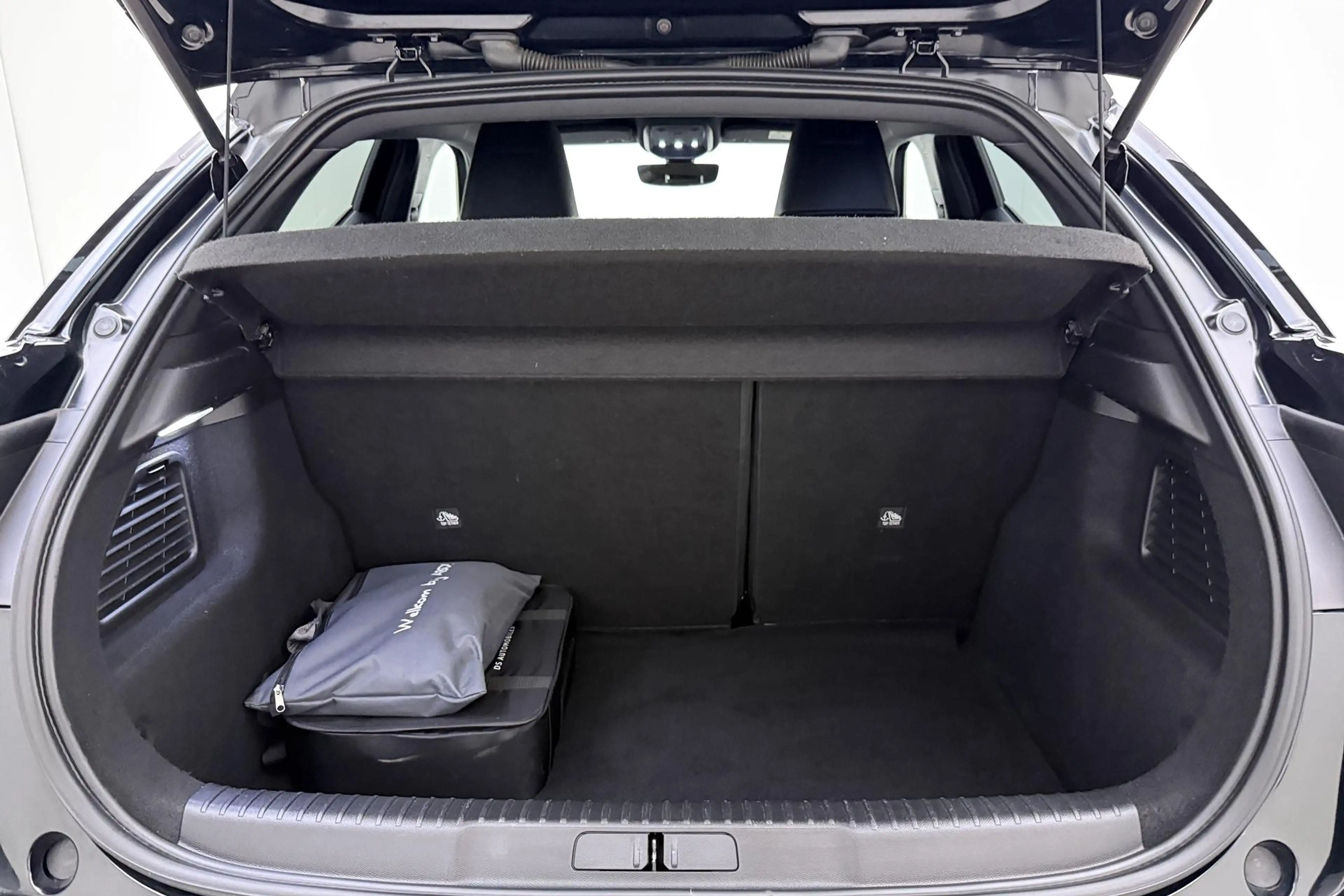 DS Automobiles DS 3 Crossback E-Tense Performance Line+ 50 kWh SOH:81% | Navigat — photo 3