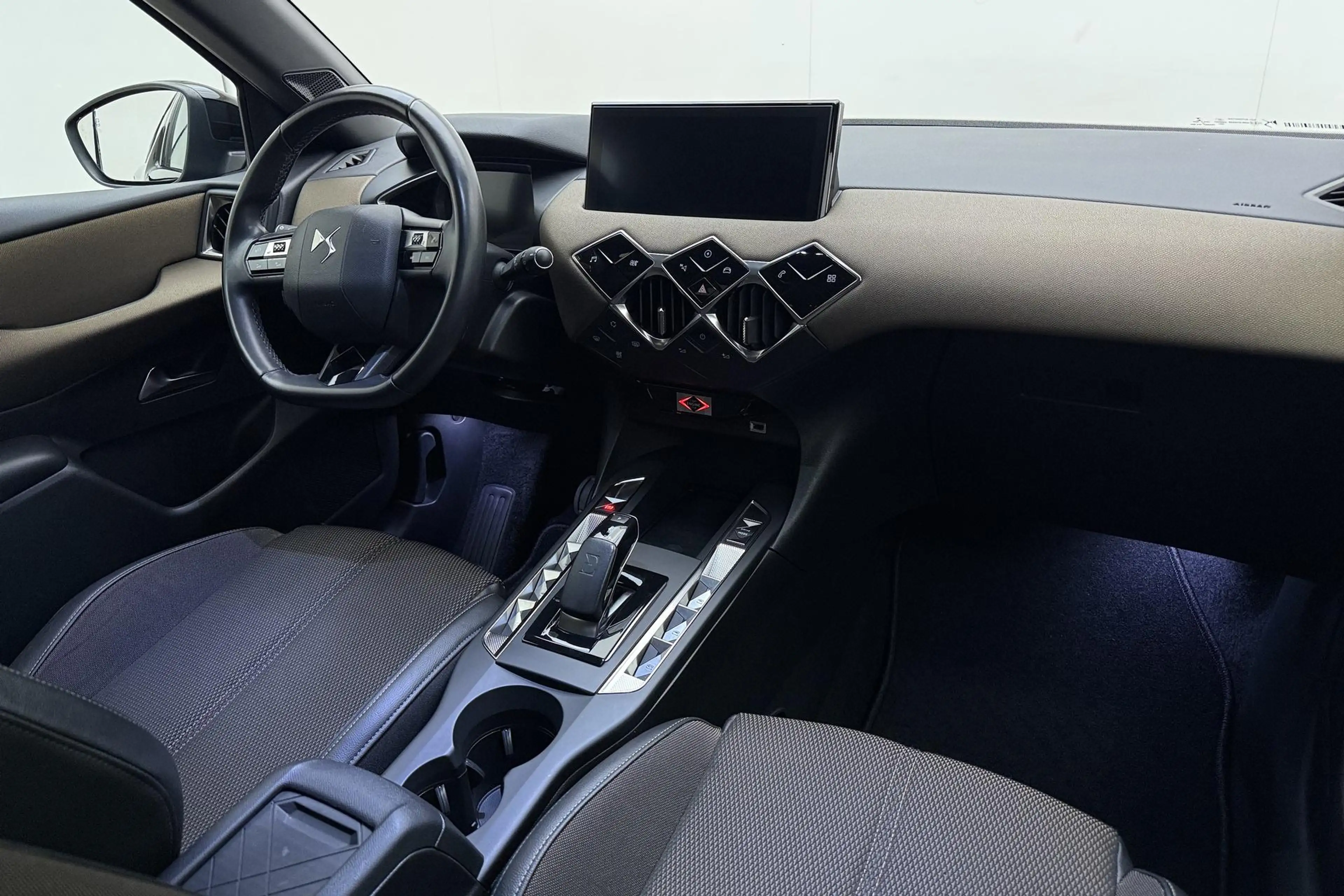 DS Automobiles DS 3 Crossback E-Tense Performance Line+ 50 kWh SOH:81% | Navigat — photo 13