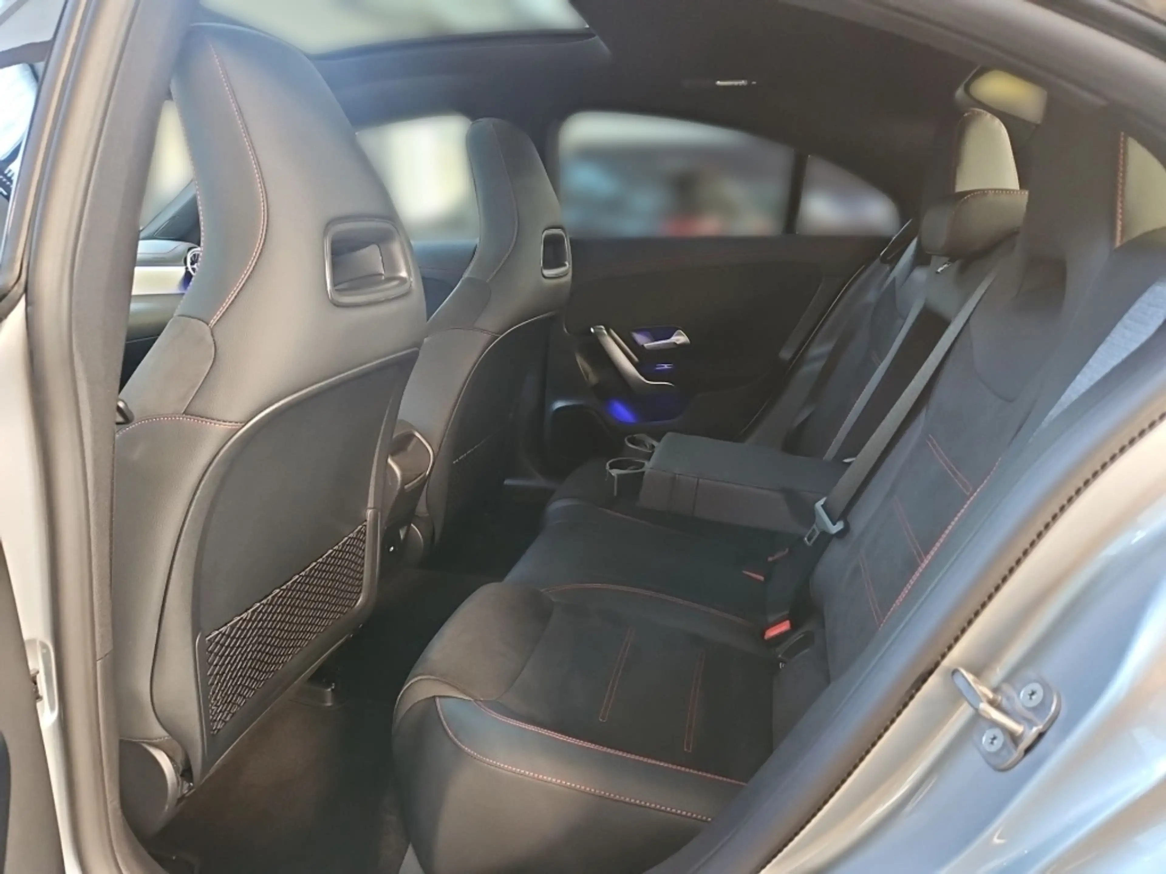 Mercedes-Benz CLA 200 Coupé AMG Night AHK Pano LED 360 Memory — photo 11