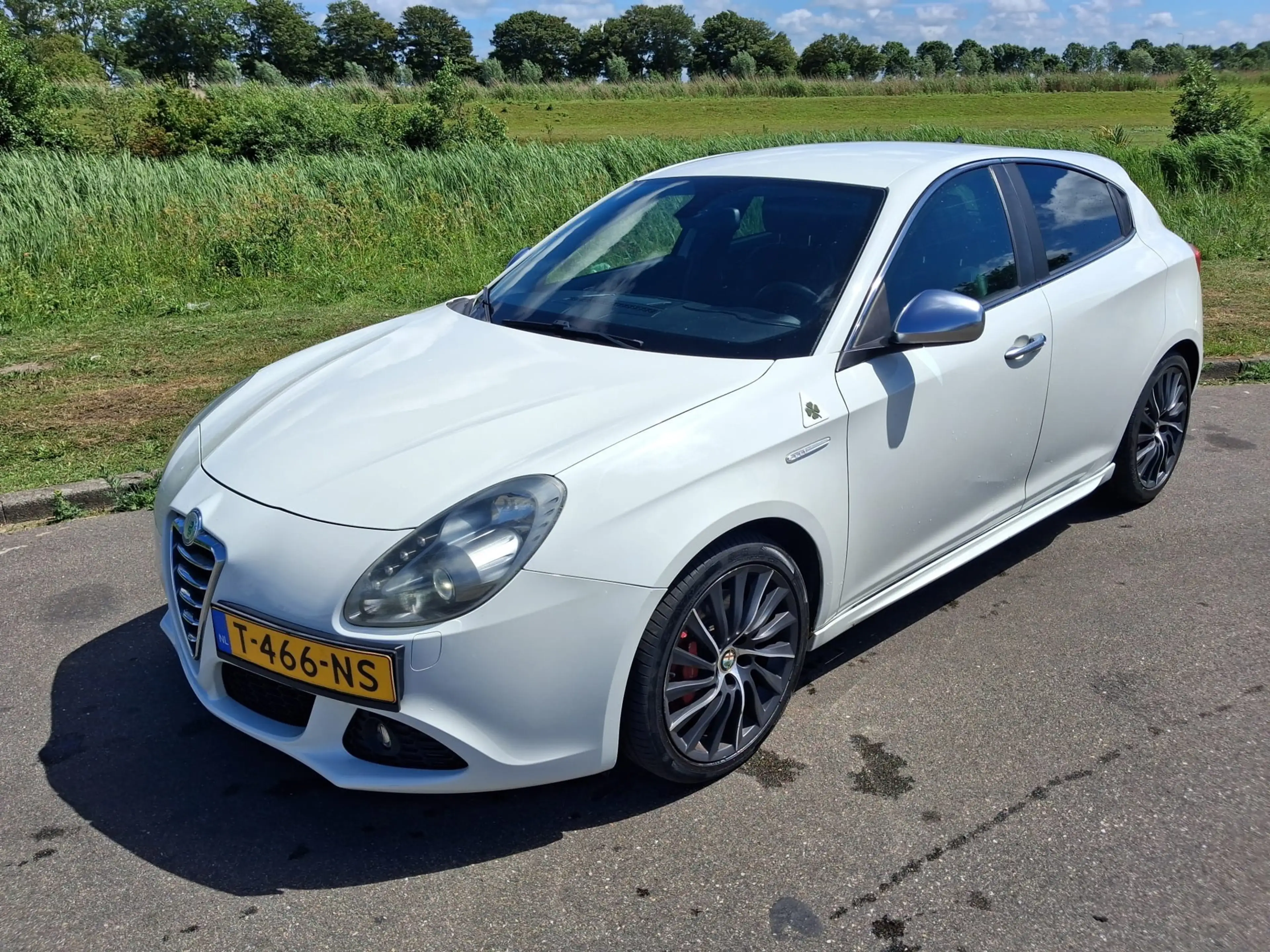 Alfa Romeo Giulietta 1.7 TBi Quadrifoglio Verde BJ 2011 — photo 9