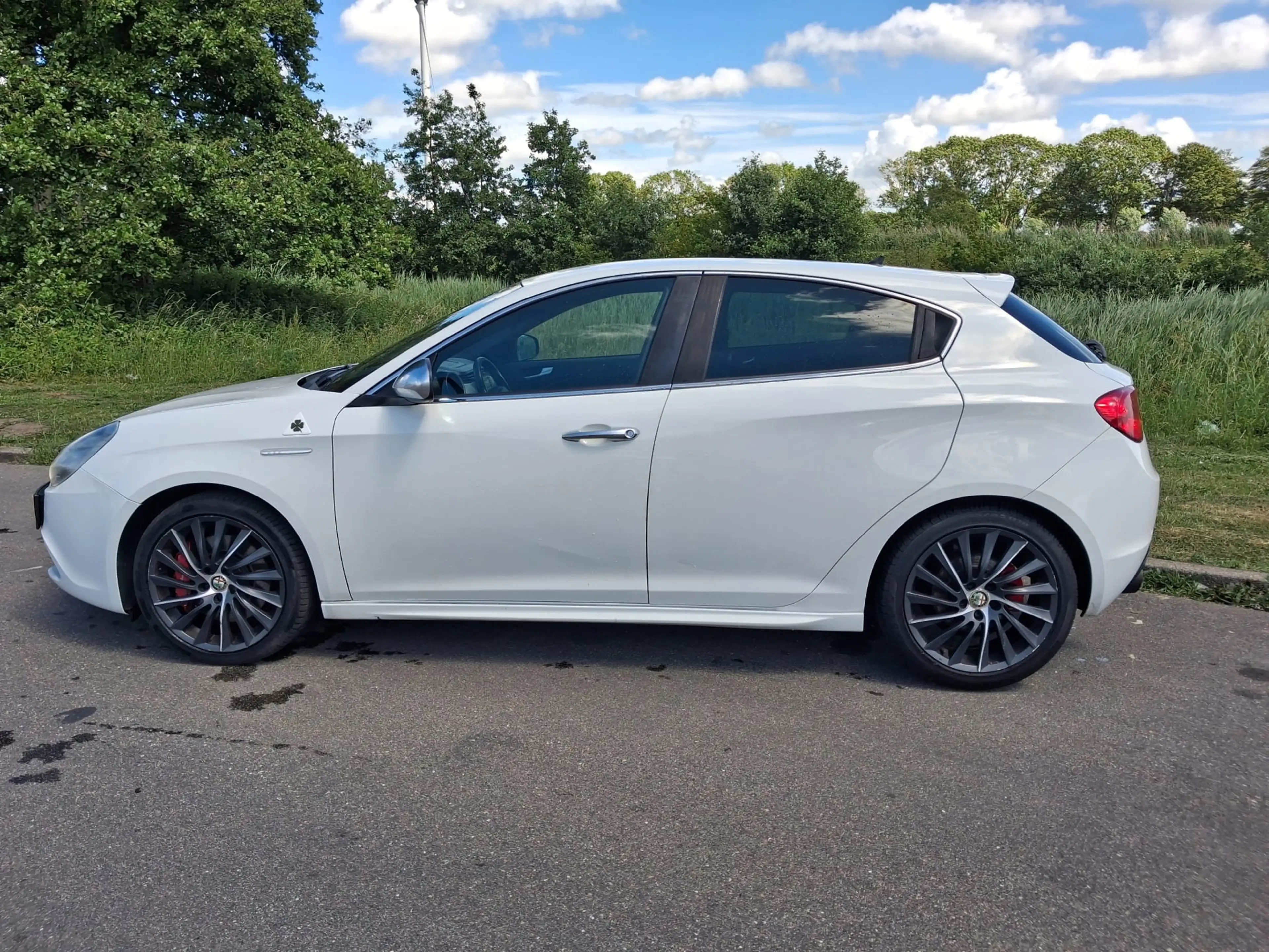 Alfa Romeo Giulietta 1.7 TBi Quadrifoglio Verde BJ 2011 — photo 4