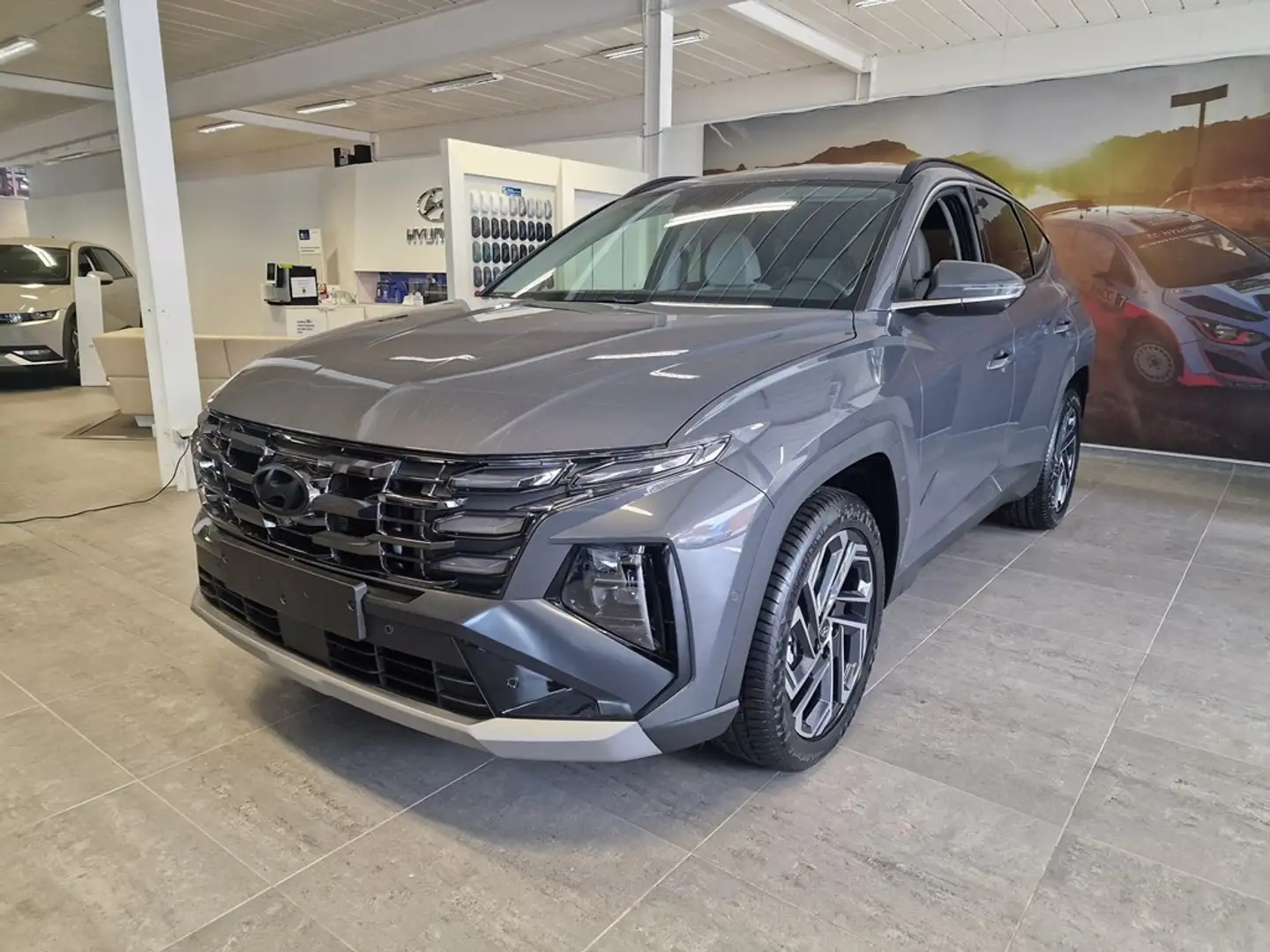 Hyundai TUCSON NIEUW! - SHINE Automaat, Leder, Navi, Carplay,.. + Grijs - 2