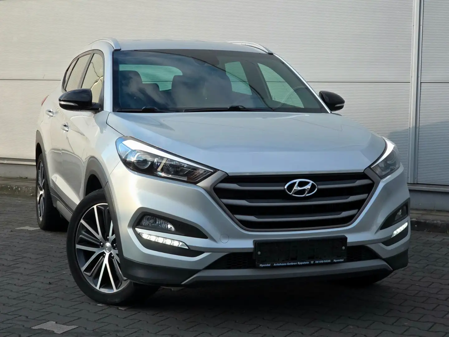 Hyundai TUCSON (Kamera/Navi/Spurhalte.) Argent - 1