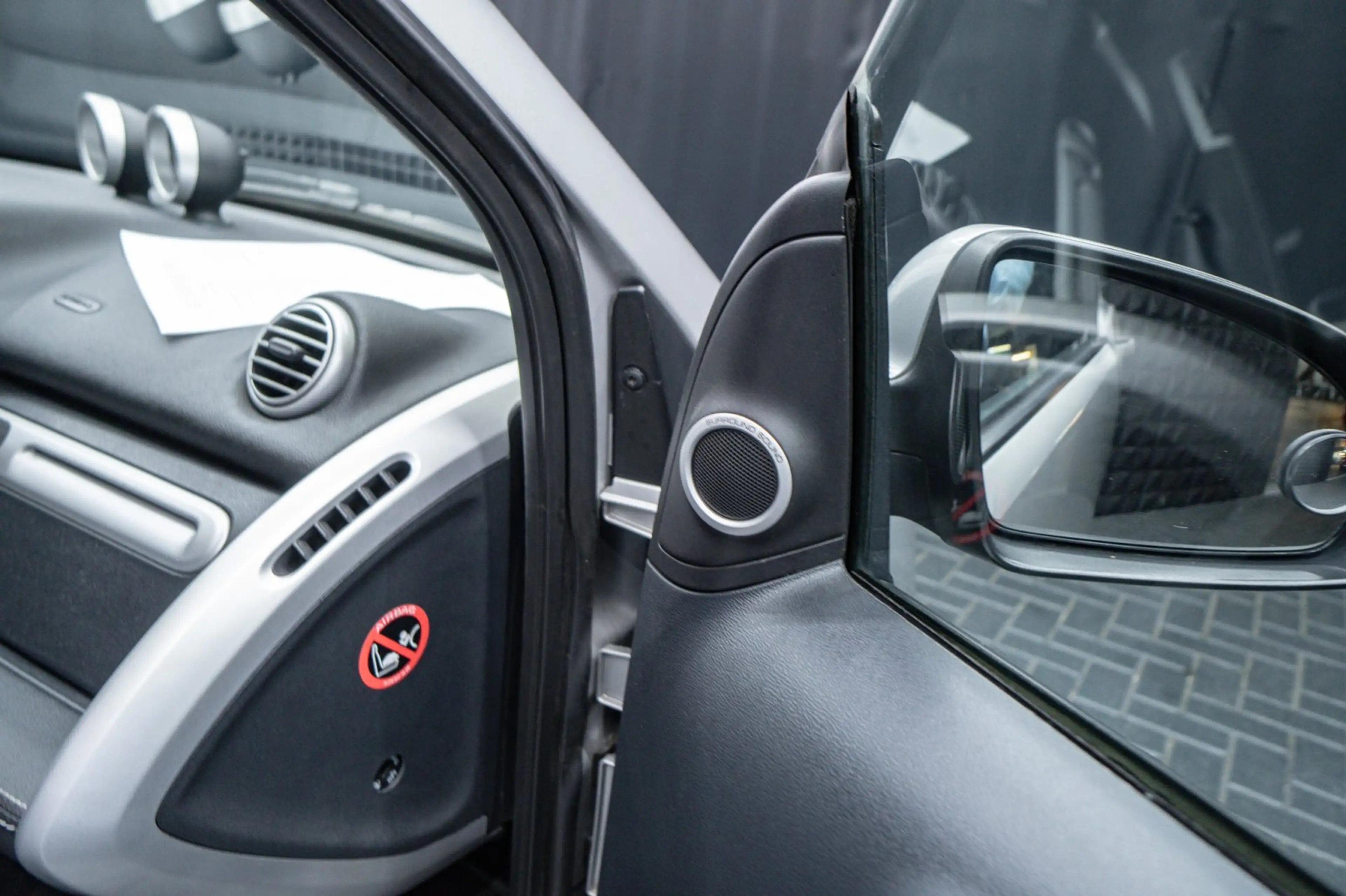 smart forTwo Coupe BRABUS Xclusive — photo 11