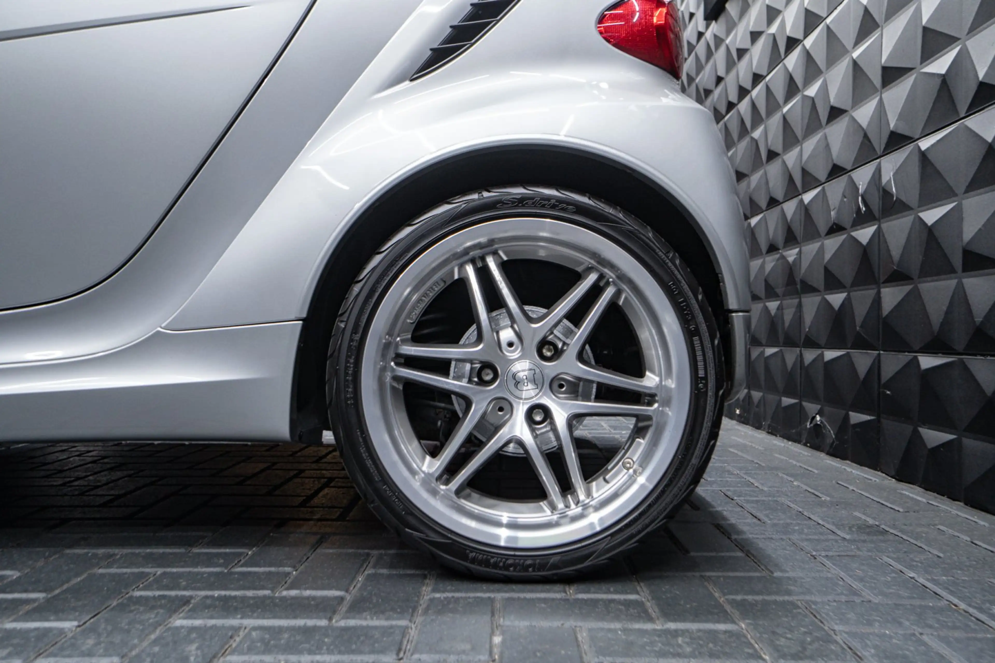 smart forTwo Coupe BRABUS Xclusive — photo 7