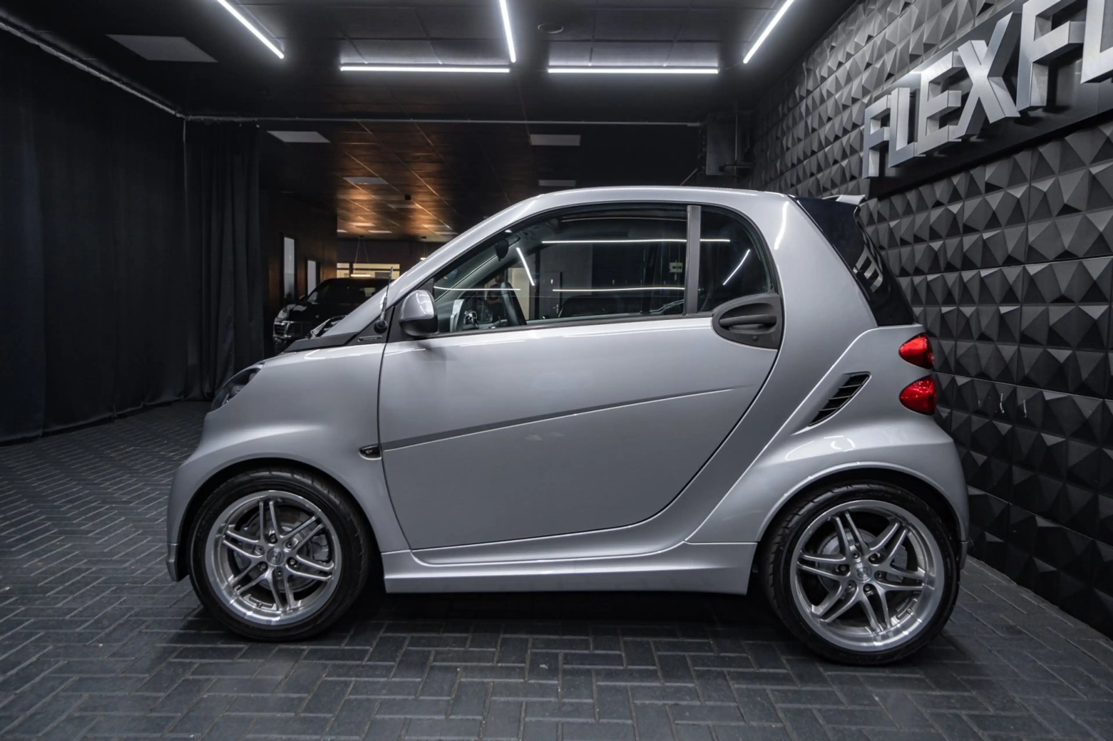 smart forTwo Coupe BRABUS Xclusive — photo 6