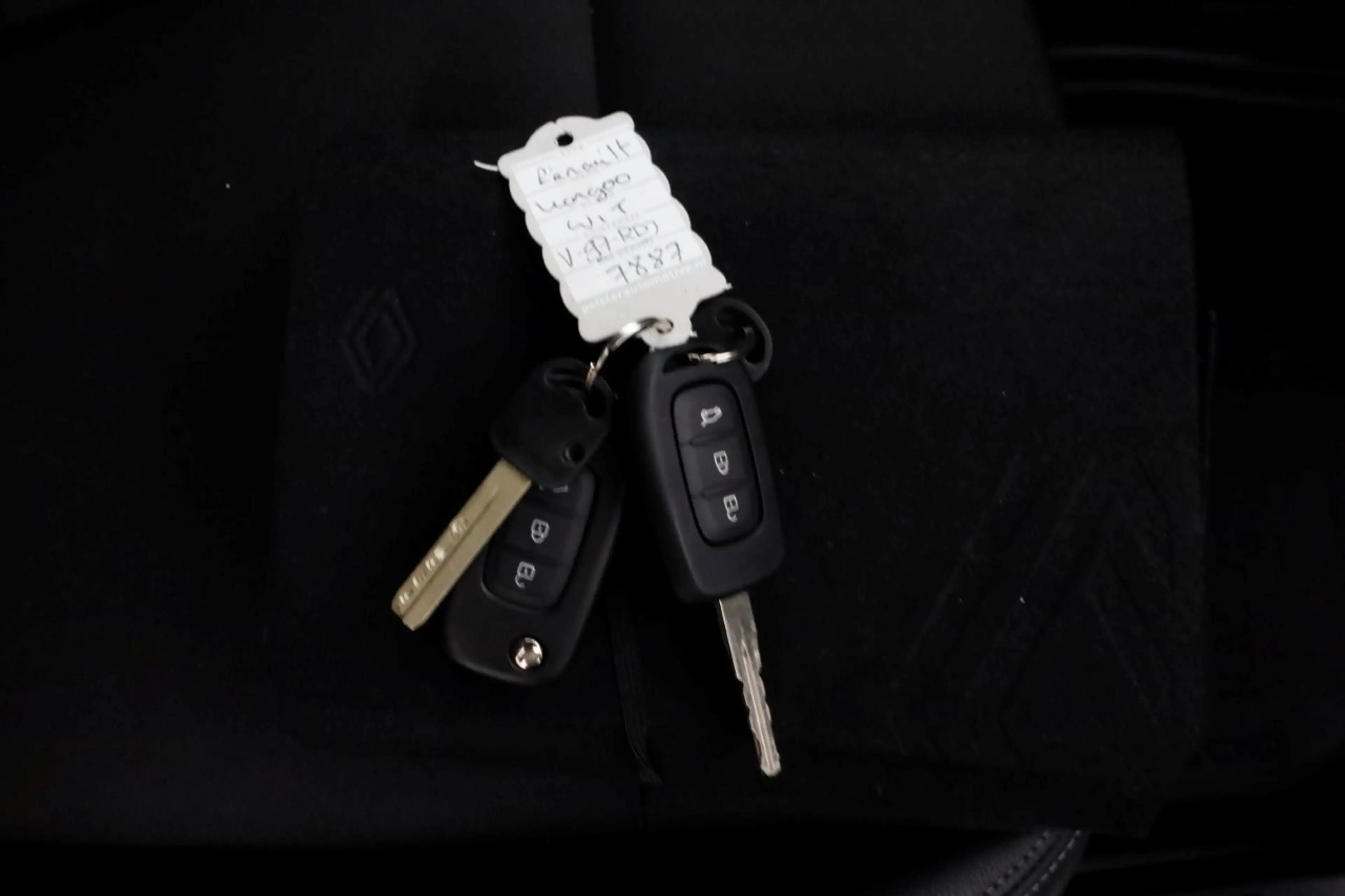Renault Kangoo 1.3 TCe 100pk BENZINE Comfort Airco/Navi 08-2024 — photo 6