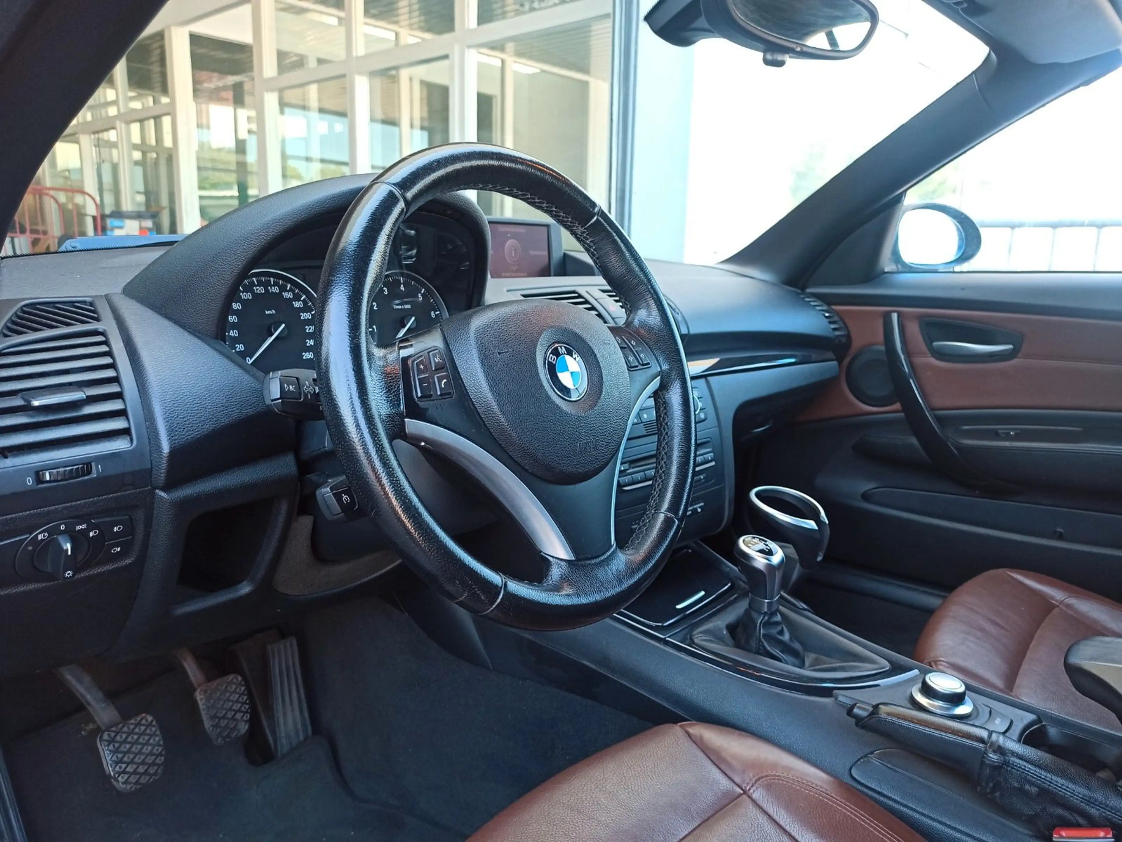 BMW 120 Baureihe 1 Cabrio 120i — photo 12