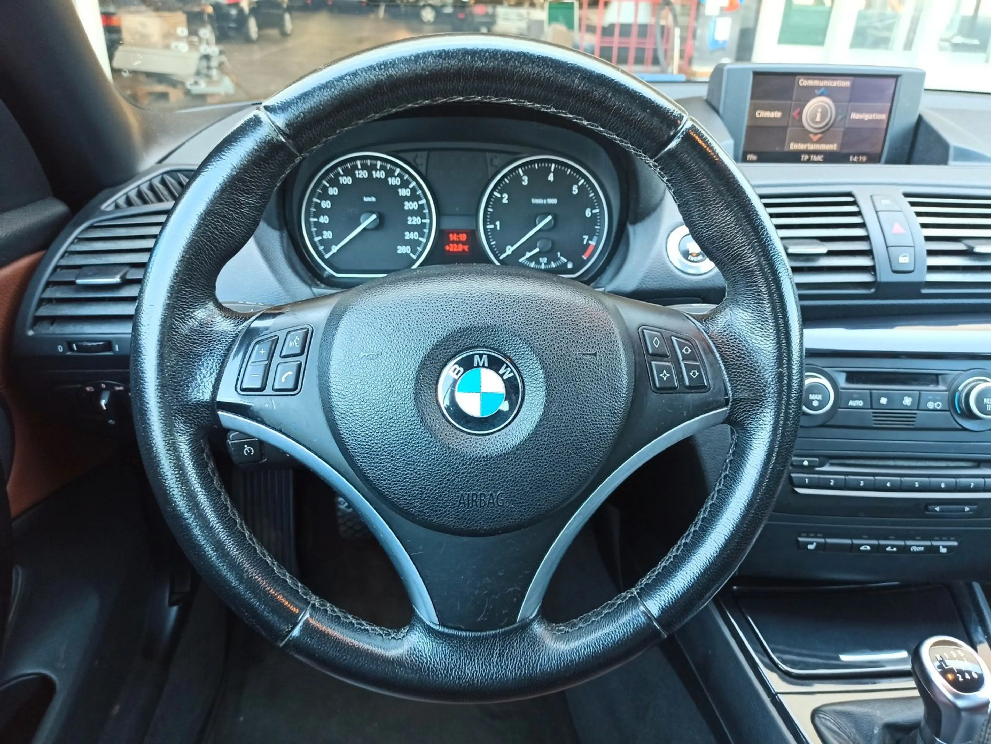 BMW 120 Baureihe 1 Cabrio 120i — photo 13
