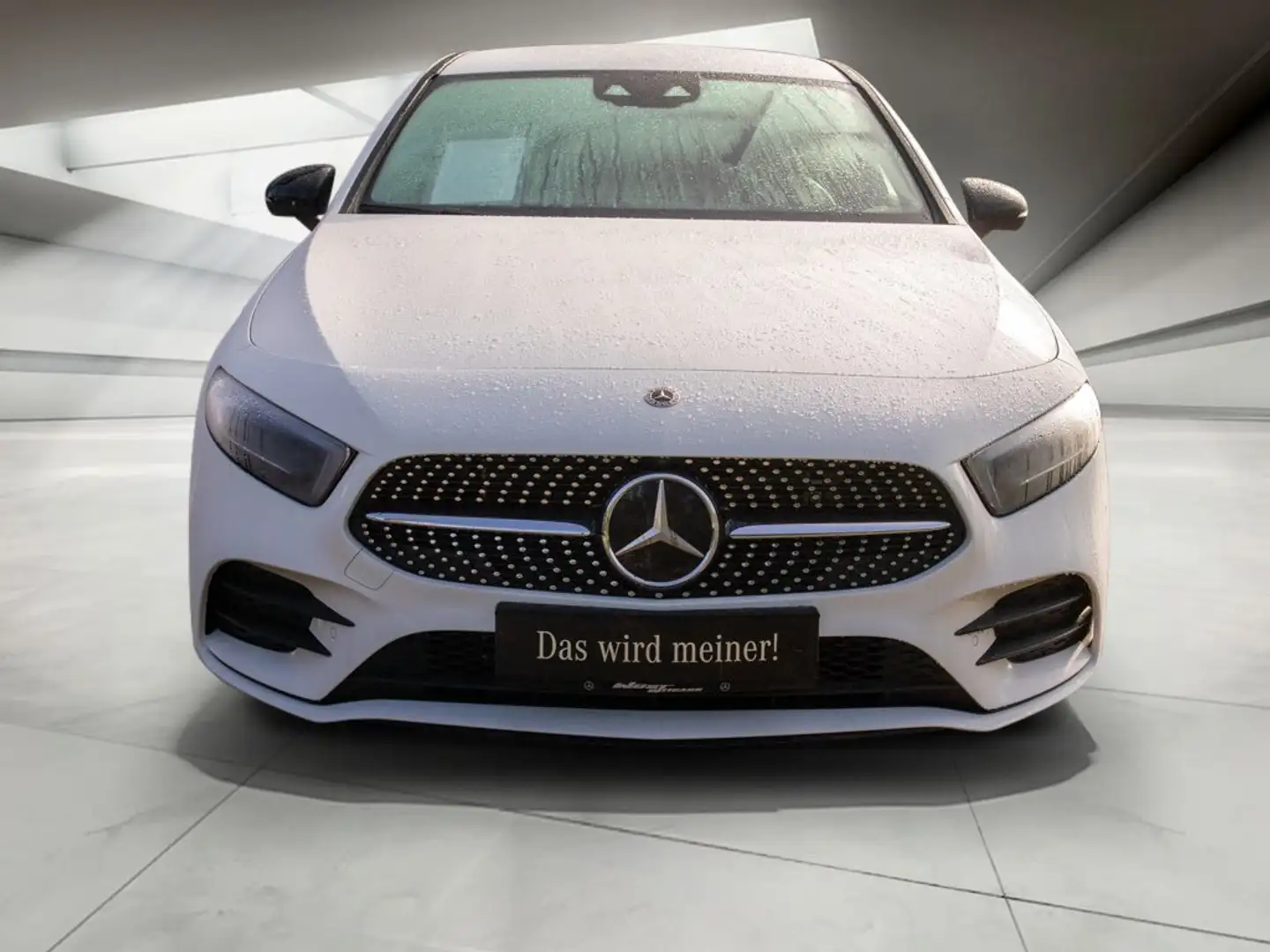 Mercedes-Benz A 250 e Limousine AMG+Distr+Leder+AHK+360°+M-LED Weiß - 2