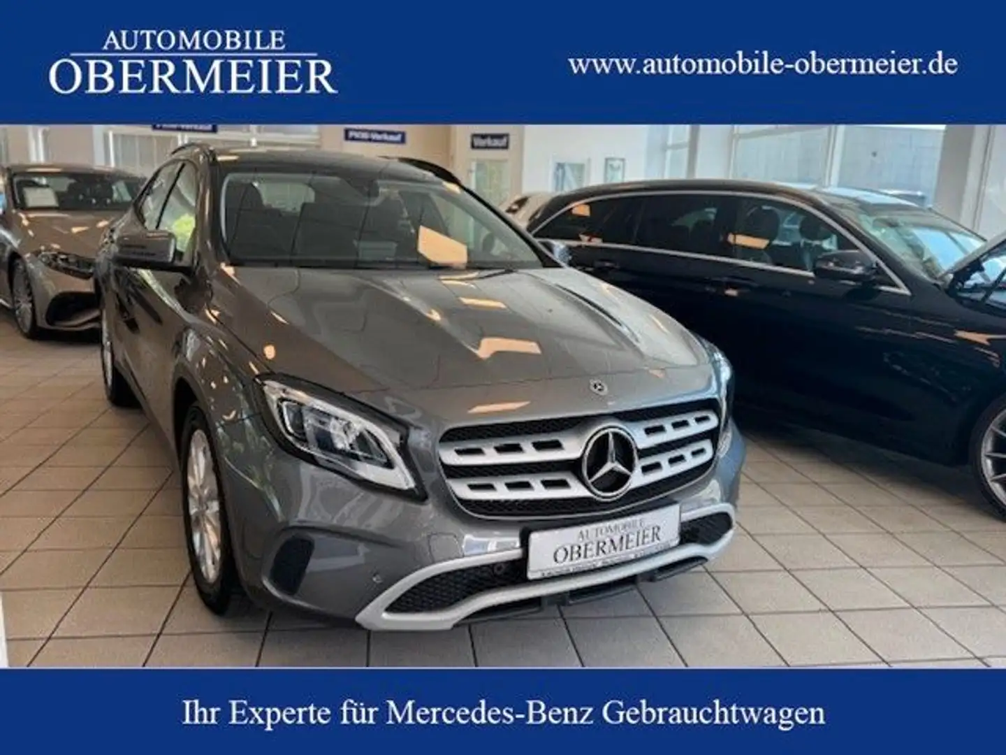Mercedes-Benz GLA 200 7G-DCT LED SHZ TWA Rü-Ka Pano Navi Grijs - 1