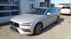 Volvo V60 B4 Core*MITARBEITERFAHRZEUG*BLIS*VOLL LED