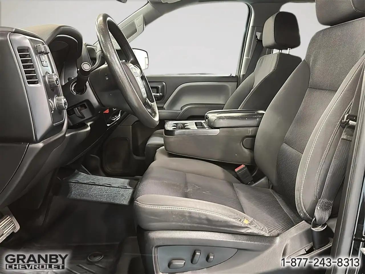 GMC Sierra 1500 снимка GMC Sierra 1500
