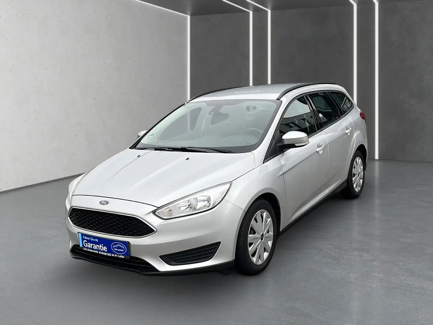 Ford Focus Turnier Trend Wagen Nr. 083 Silber - 1